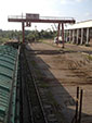 Storage of cargo in an outdoor warehouse